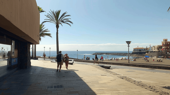 lauraartemis089_Realistic_daytime_photography_of_Playa_de_las_V_f5c99507-5b88-4070-b7b9-3182b60f0e23 Home